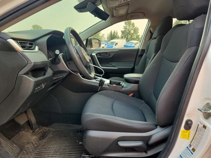 2022 TOYOTA RAV4 LE 7