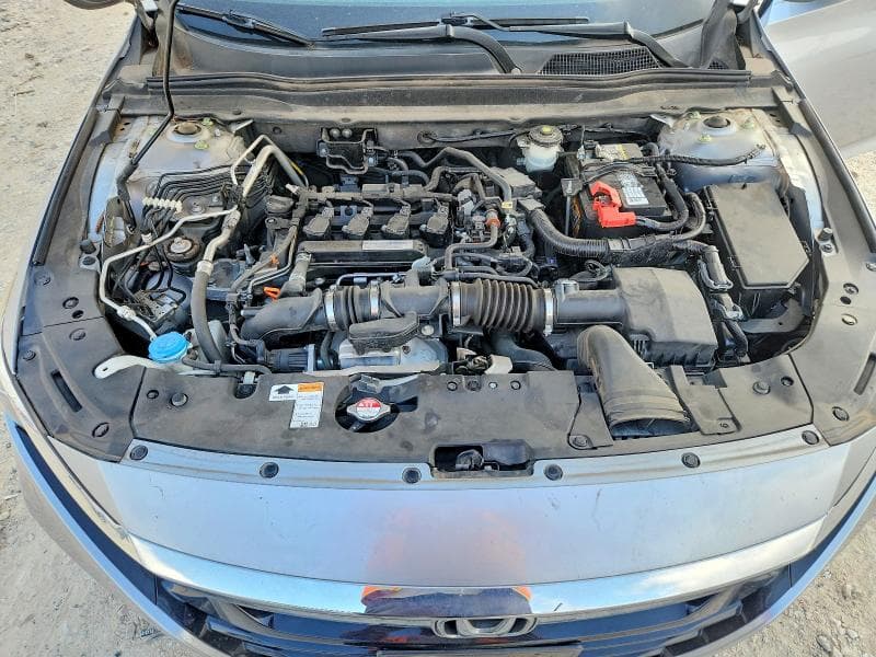 2018 HONDA ACCORD LX 11