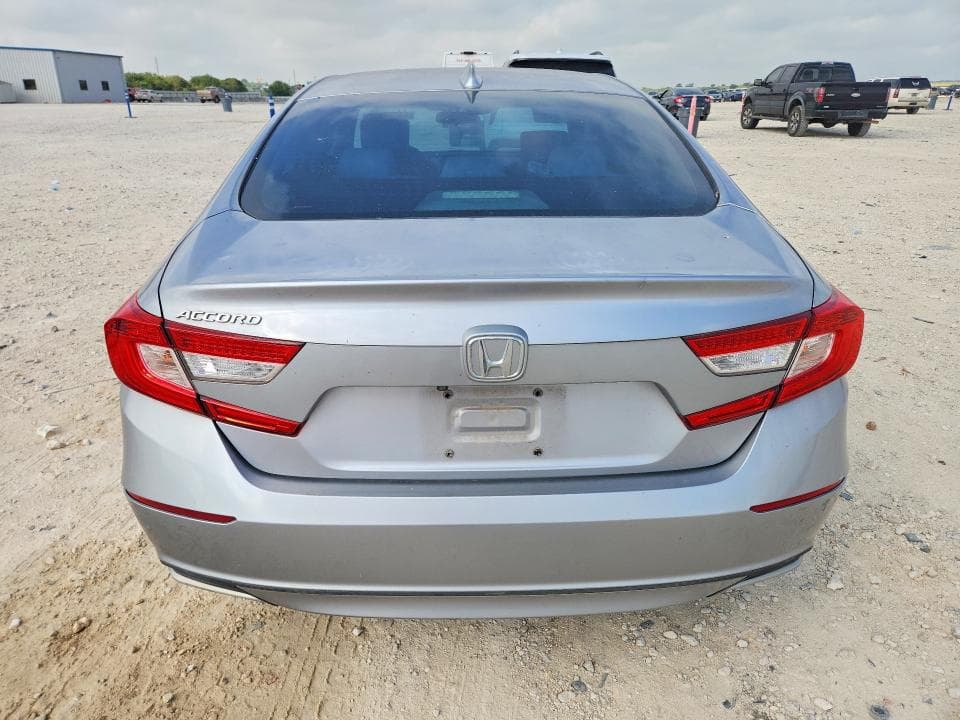 2018 HONDA ACCORD LX 6