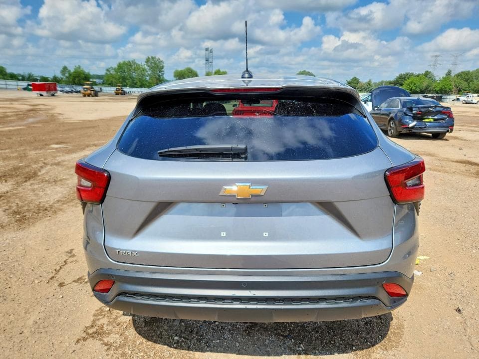 2024 CHEVROLET TRAX LS 6