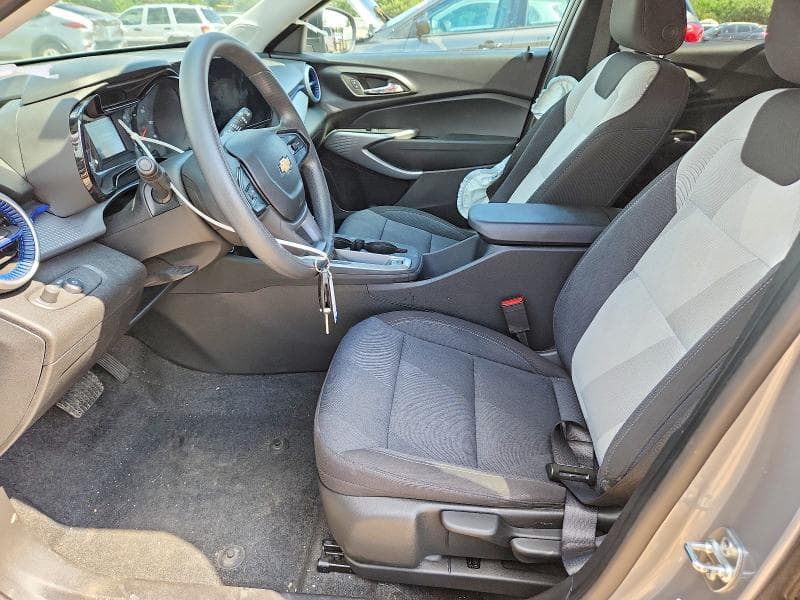 2024 CHEVROLET TRAX LS 7