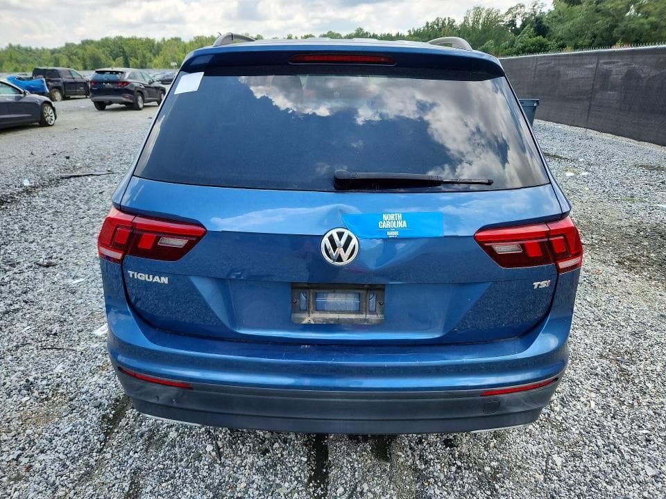2018 VOLKSWAGEN TIGUAN S 6