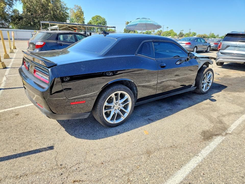 2022 DODGE CHALLENGER GT 3