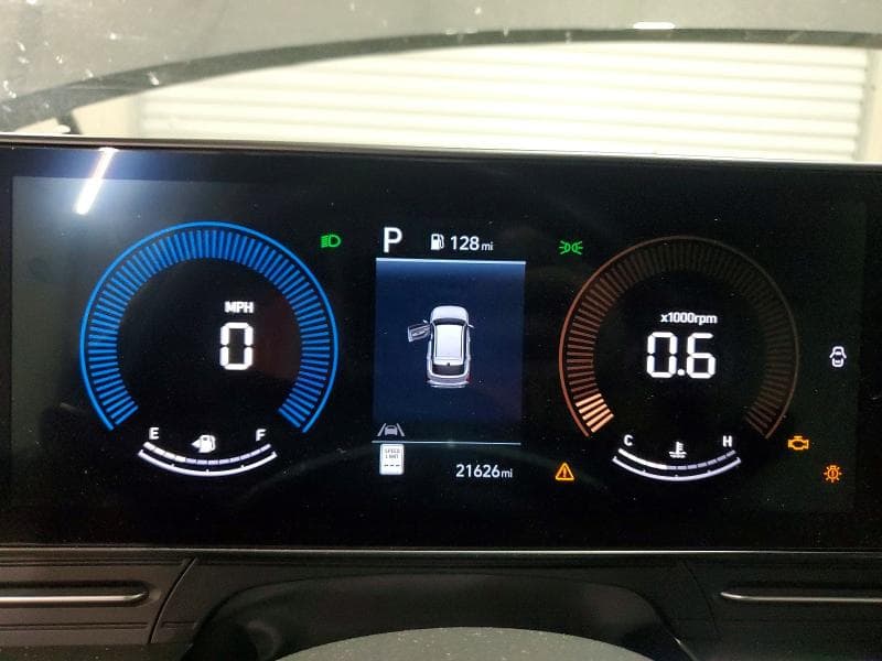 2025 HYUNDAI KONA SEL 9