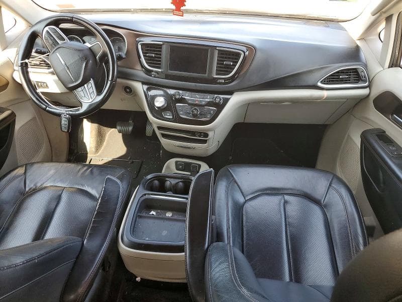2018 CHRYSLER PACIFICA TOURING L 8