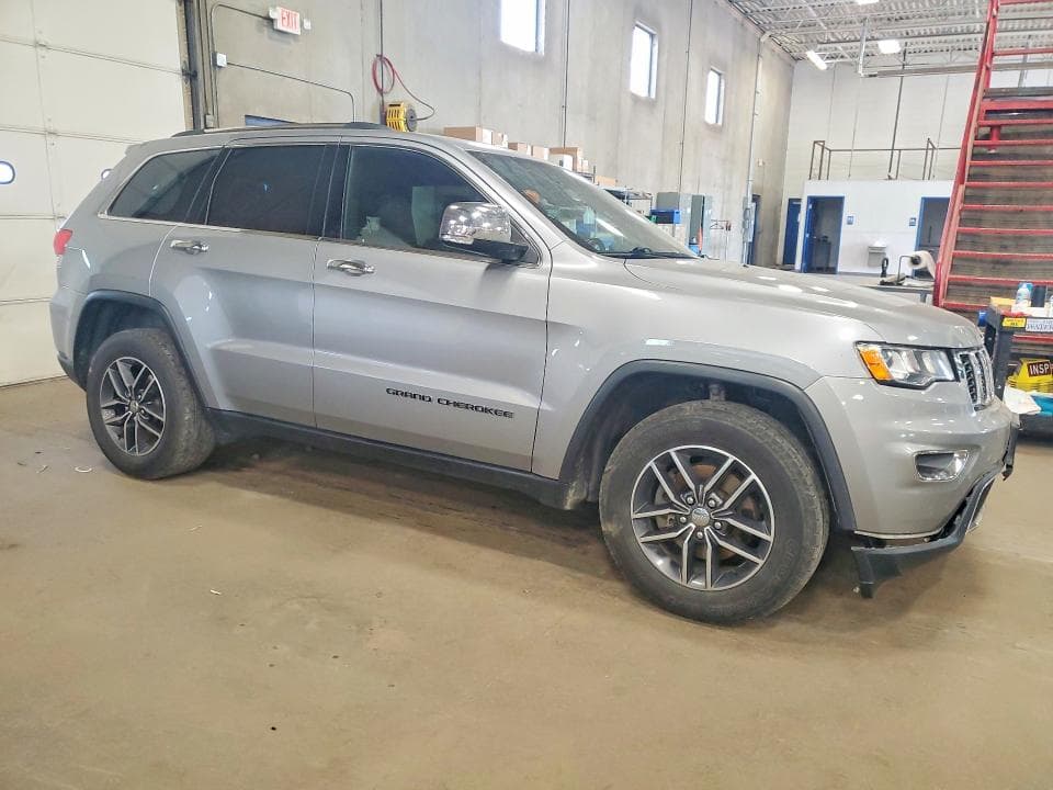 2017 JEEP GRAND CHEROKEE LIMITED 4