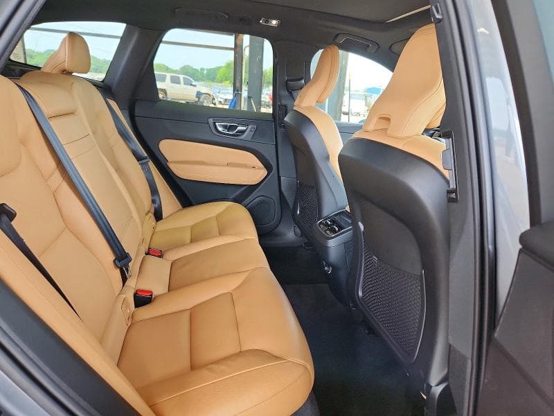 2020 VOLVO XC60 T5 INSCRIPTION 11