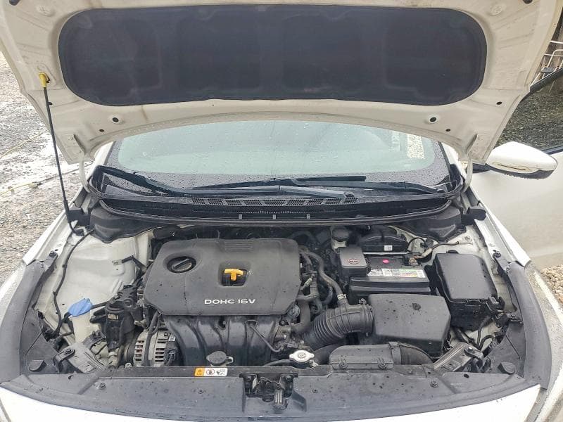 2017 KIA FORTE LX 11