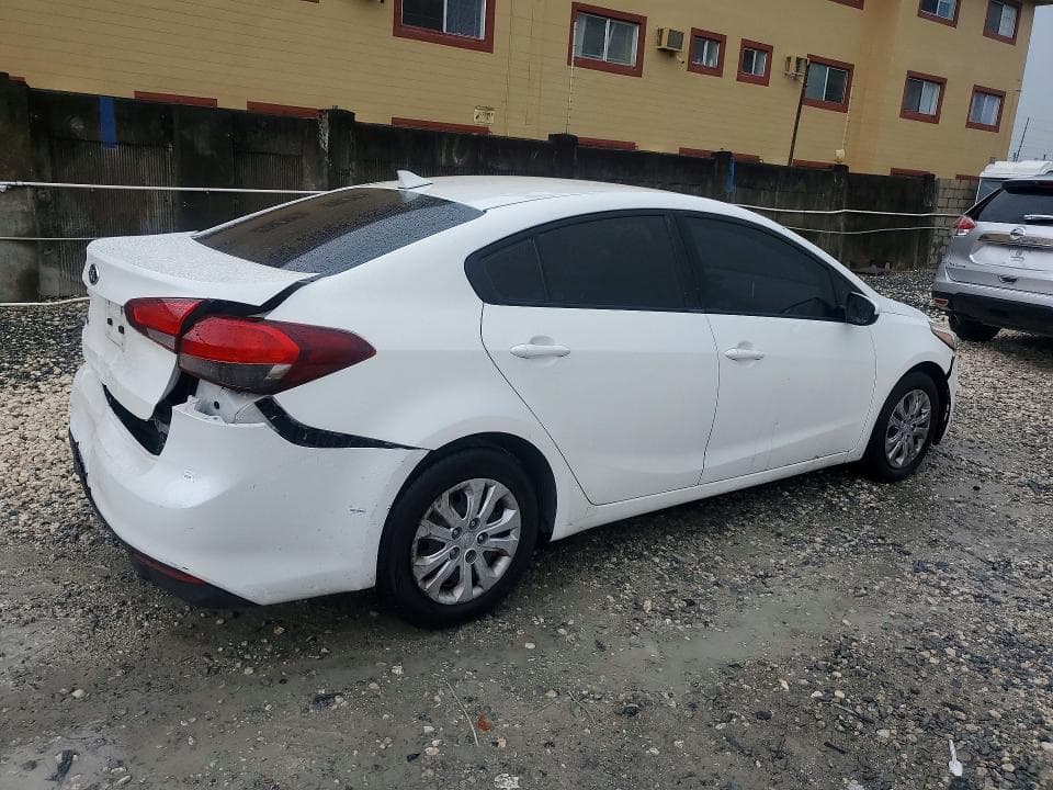 2017 KIA FORTE LX 3
