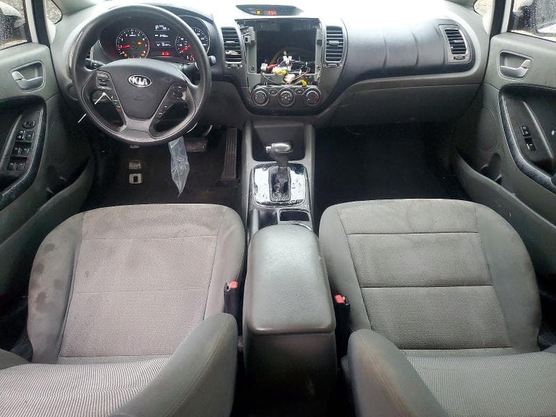 2017 KIA FORTE LX 8