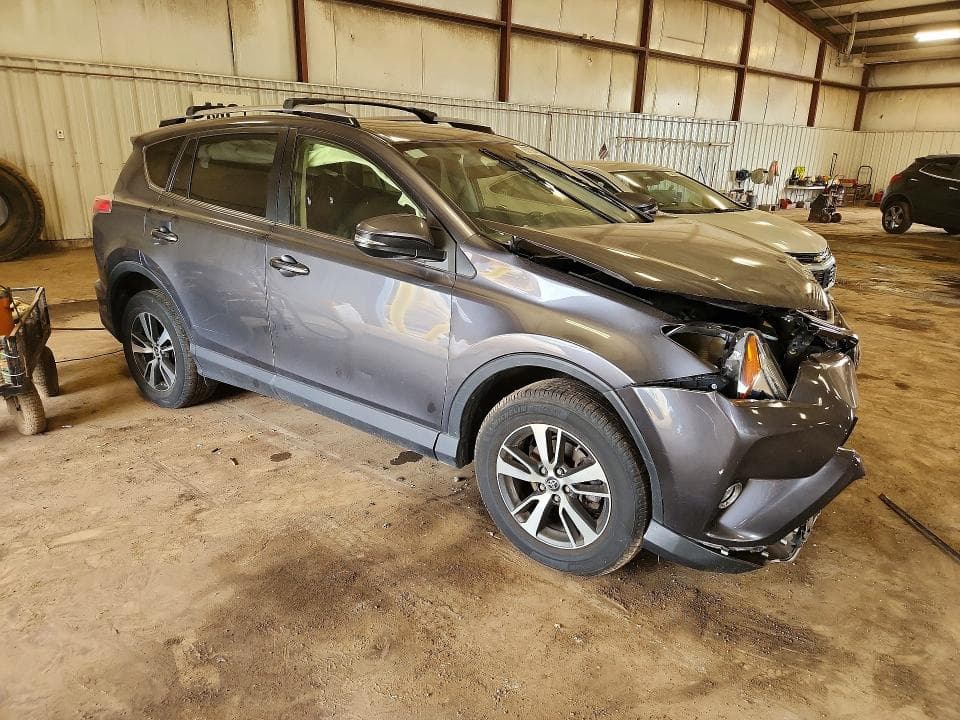 2017 TOYOTA RAV4 XLE 4