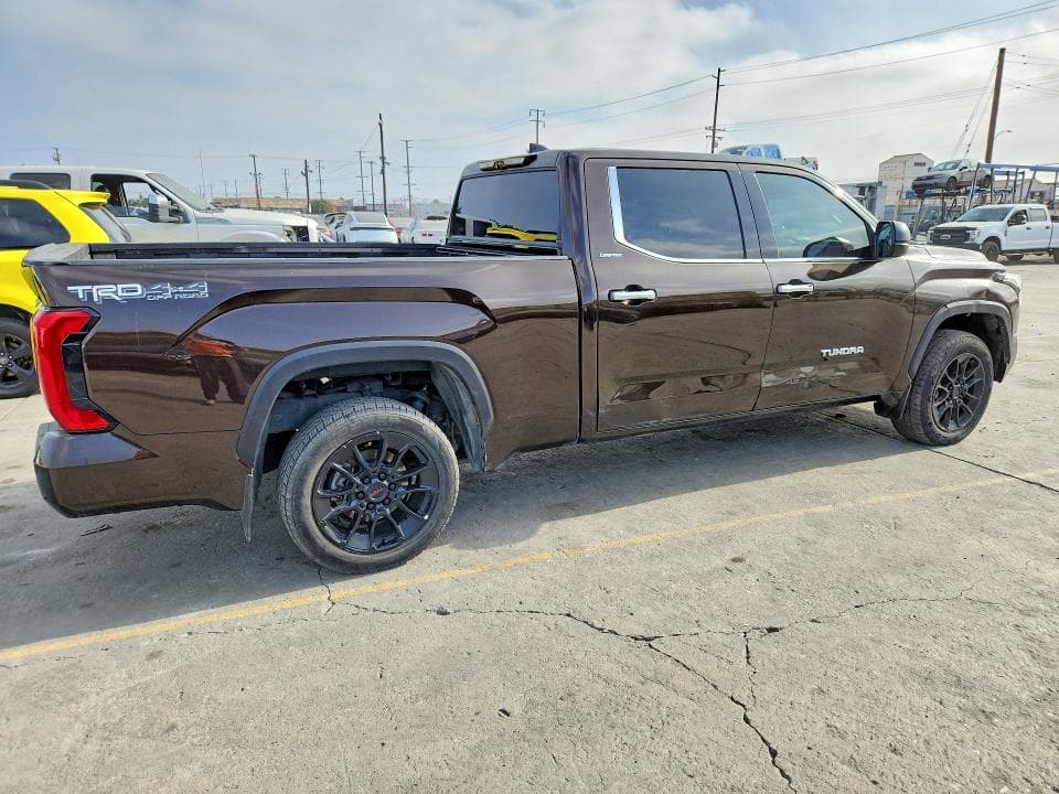 2022 TOYOTA TUNDRA CREWMAX LIMITED 3