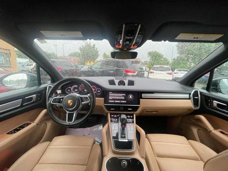 2023 PORSCHE CAYENNE BASE 9