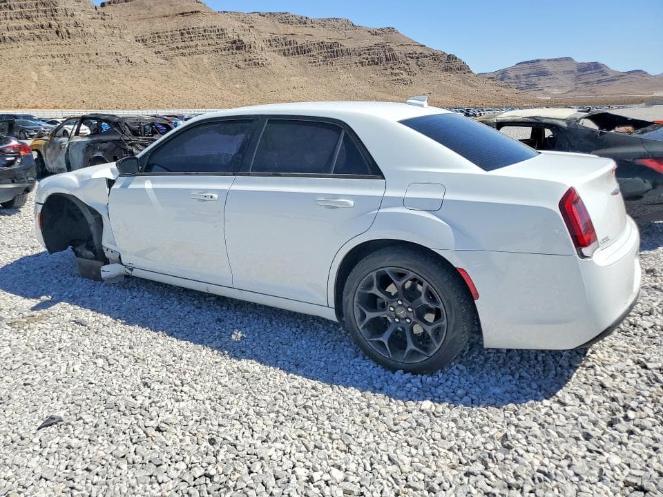 2019 CHRYSLER 300 TOURING 2