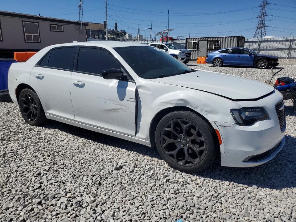 2019 CHRYSLER 300 TOURING 4