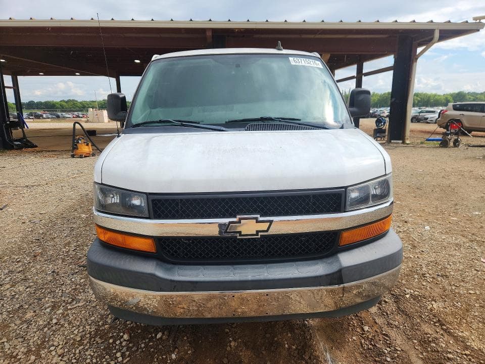2017 CHEVROLET EXPRESS G3500 LT 5