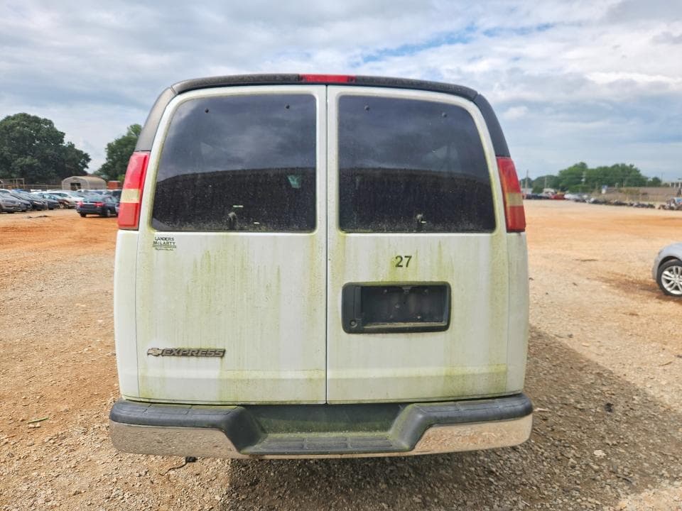 2017 CHEVROLET EXPRESS G3500 LT 6