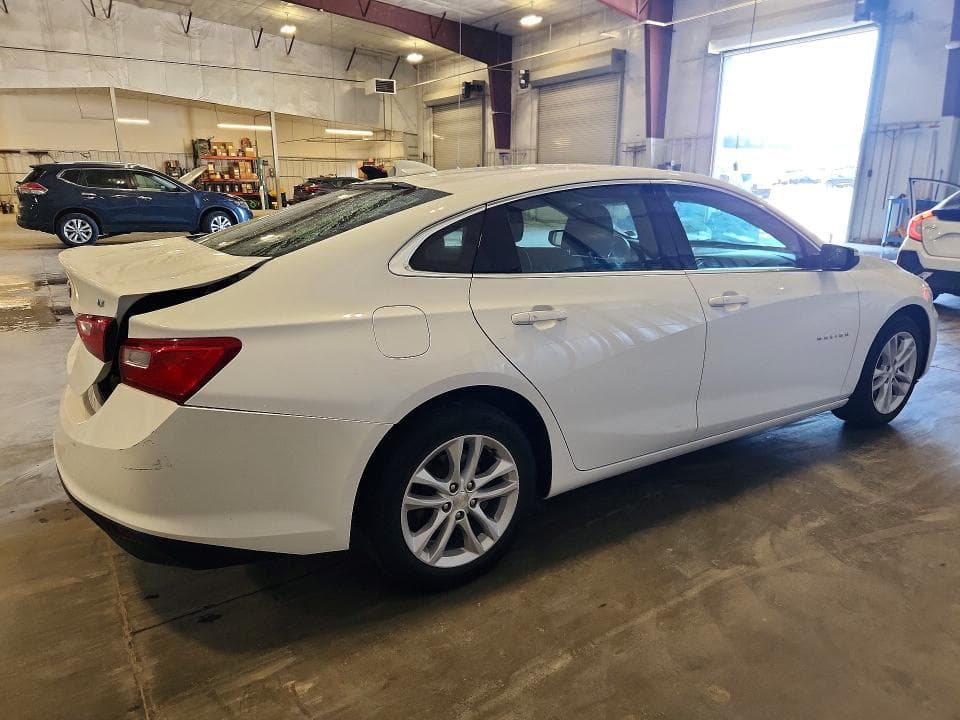 2017 CHEVROLET MALIBU LT 3