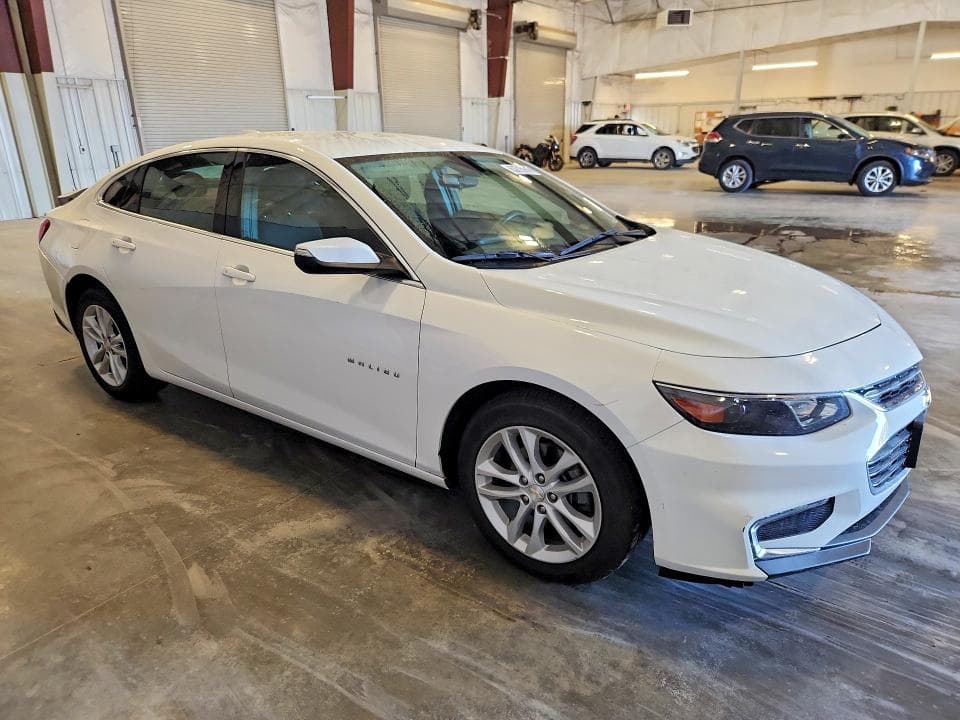 2017 CHEVROLET MALIBU LT 4
