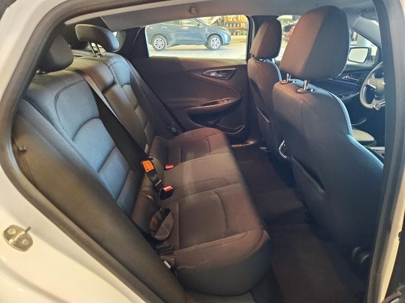 2017 CHEVROLET MALIBU LT 10