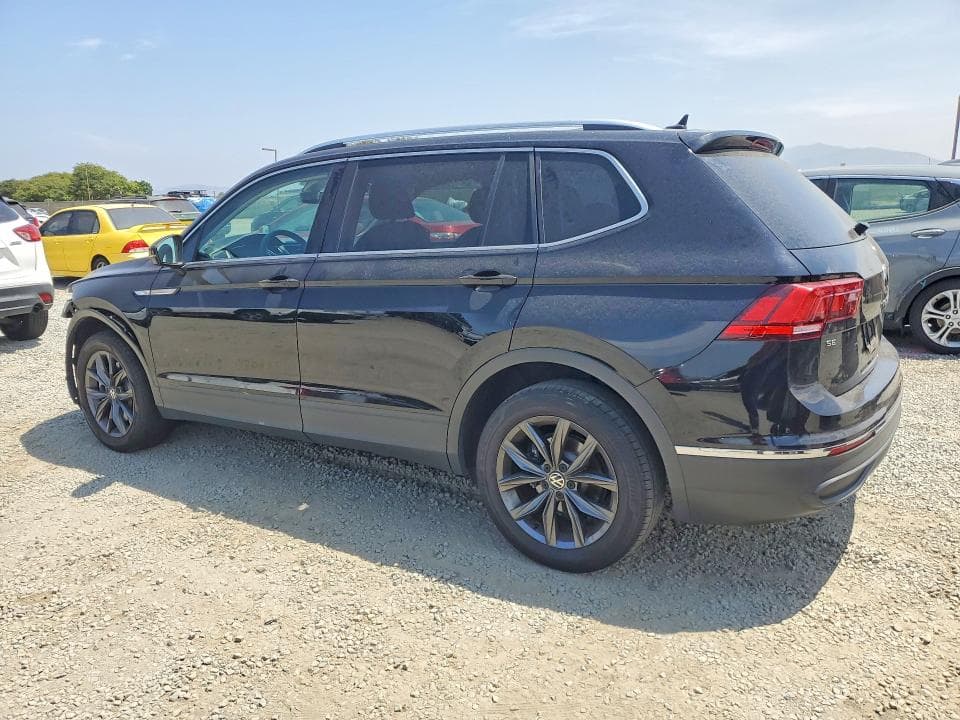 2022 VOLKSWAGEN TIGUAN SE 2