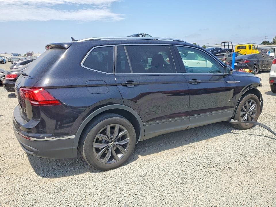 2022 VOLKSWAGEN TIGUAN SE 3