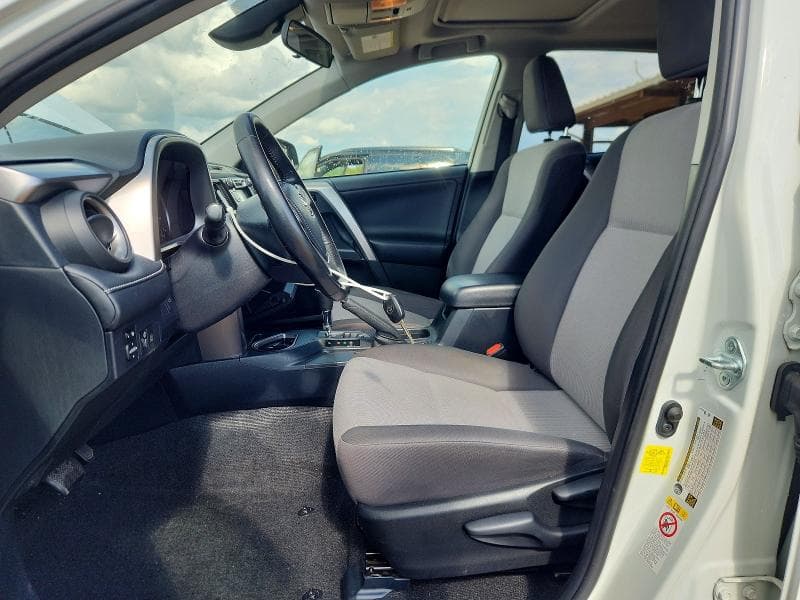 2017 TOYOTA RAV4 XLE 7