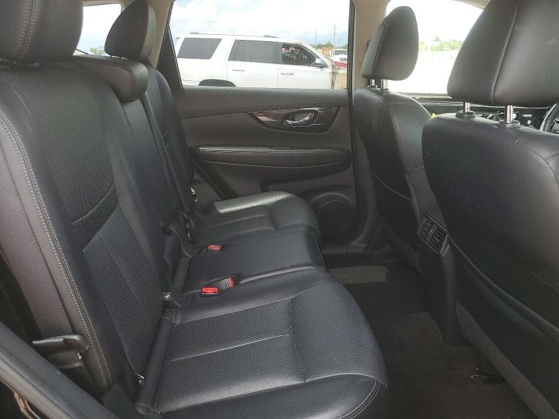 2017 NISSAN ROGUE SL 11