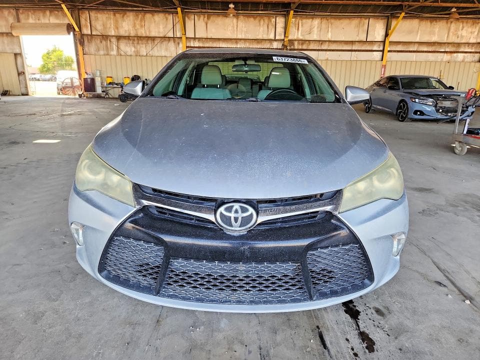 2017 TOYOTA CAMRY SE 5