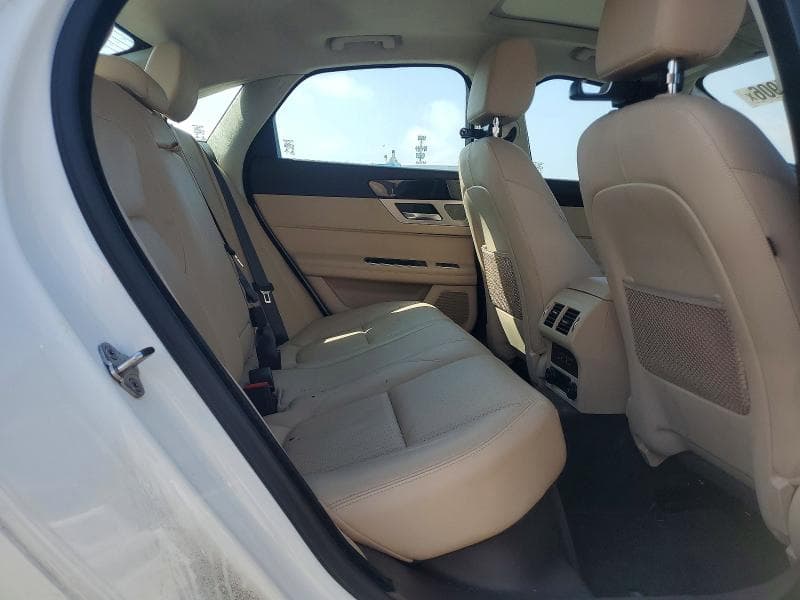 2020 JAGUAR XF PRESTIGE 10