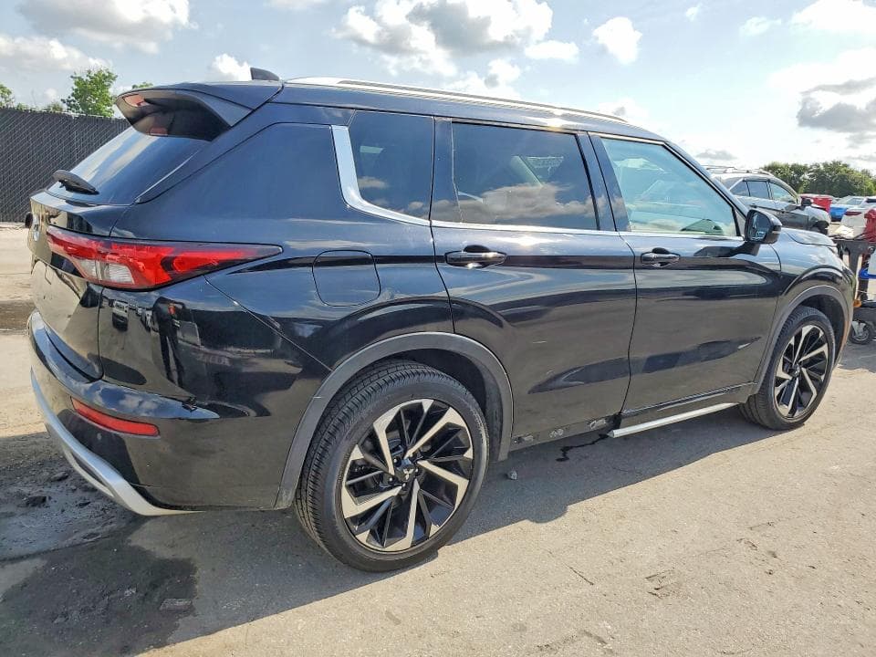 2022 MITSUBISHI OUTLANDER SEL 3