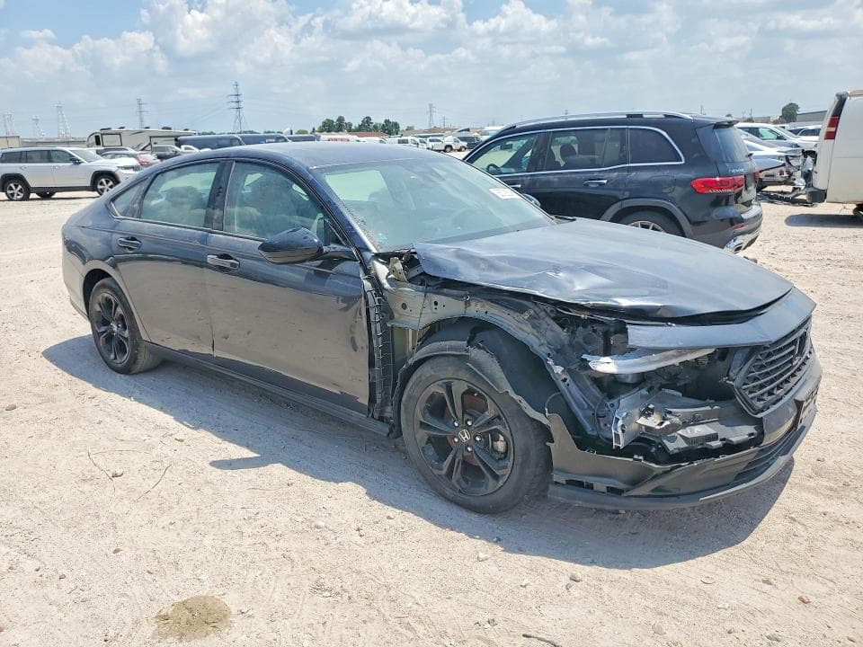 2025 HONDA ACCORD SE 4