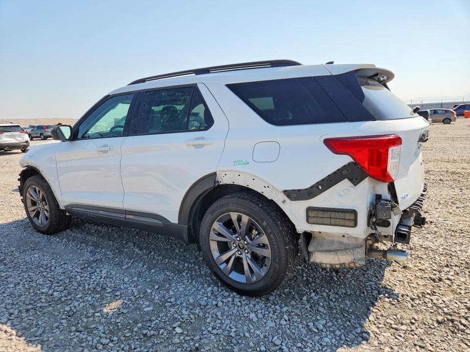 2021 FORD EXPLORER XLT 2