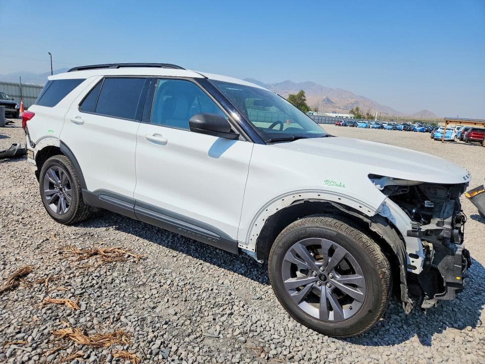 2021 FORD EXPLORER XLT 4