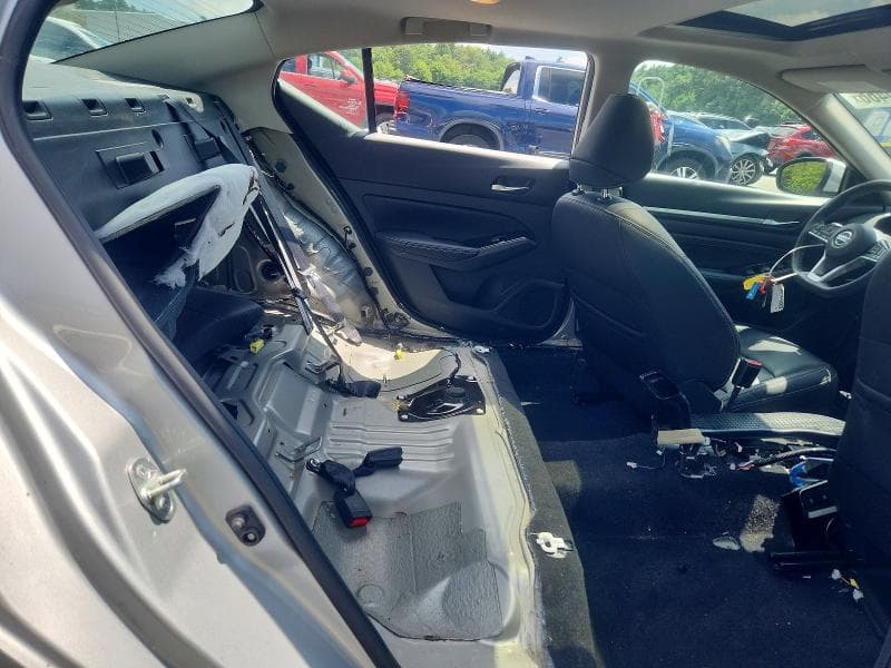 2021 NISSAN ALTIMA SL 10