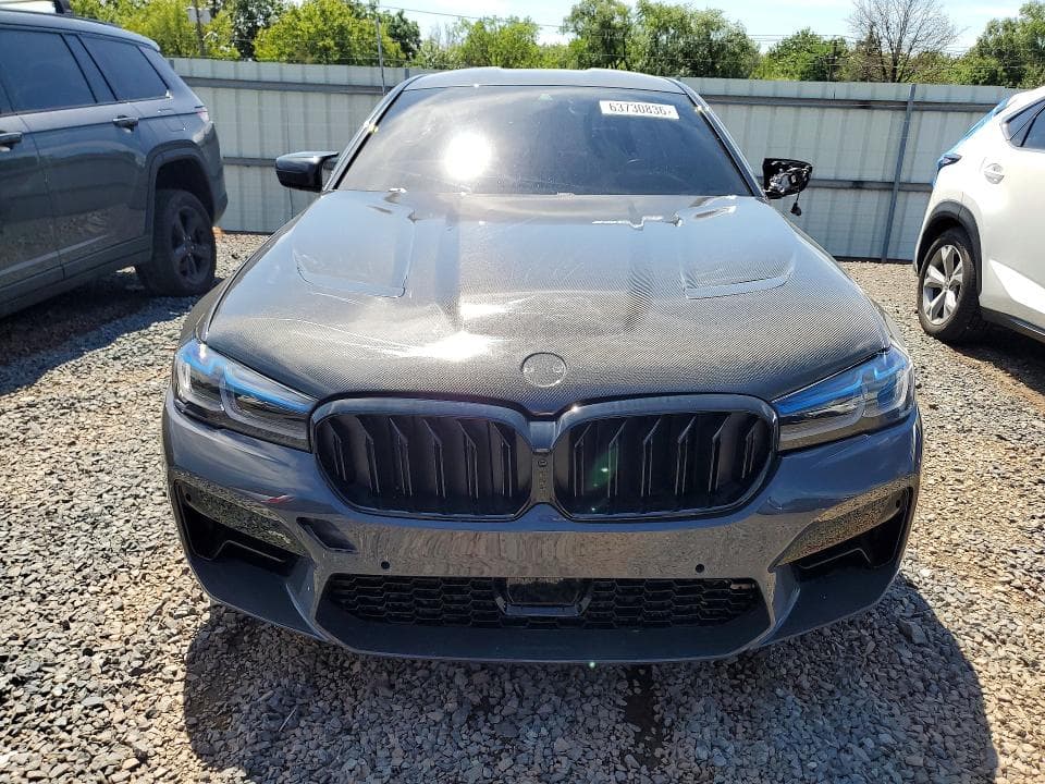 2022 BMW M5 5