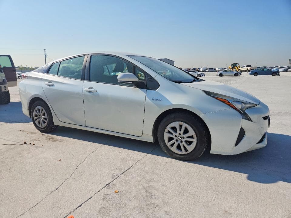 2017 TOYOTA PRIUS TWO 4