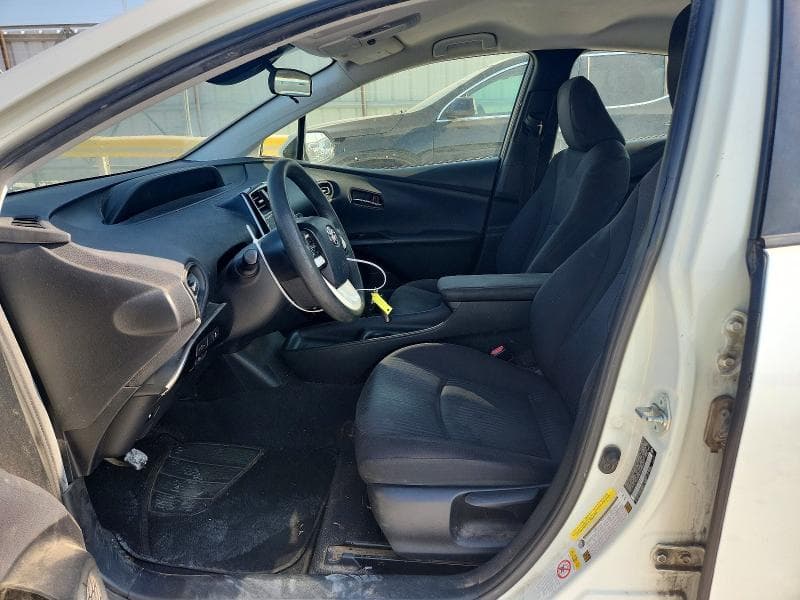 2017 TOYOTA PRIUS TWO 7