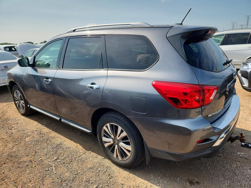 2018 NISSAN PATHFINDER SV 2
