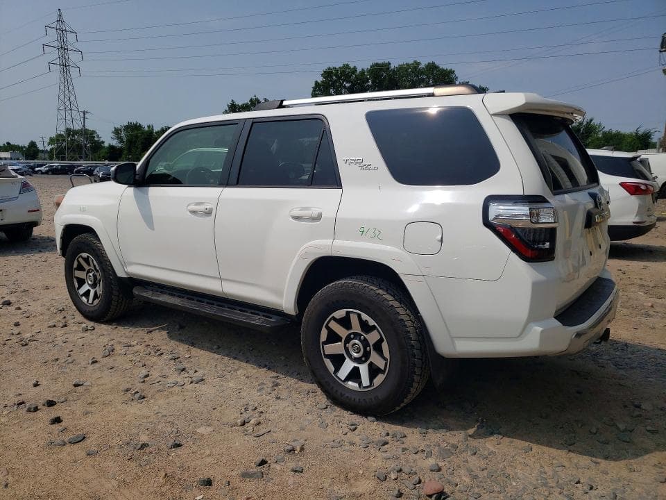 2017 TOYOTA 4RUNNER TRD OFF-ROAD 2