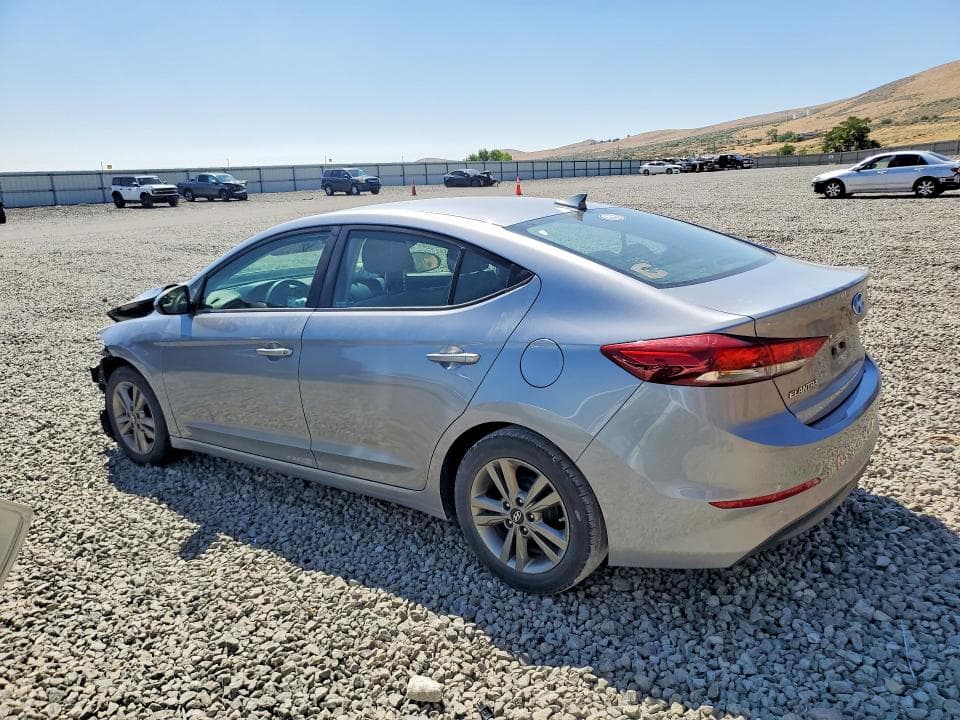 2017 HYUNDAI ELANTRA SE 2