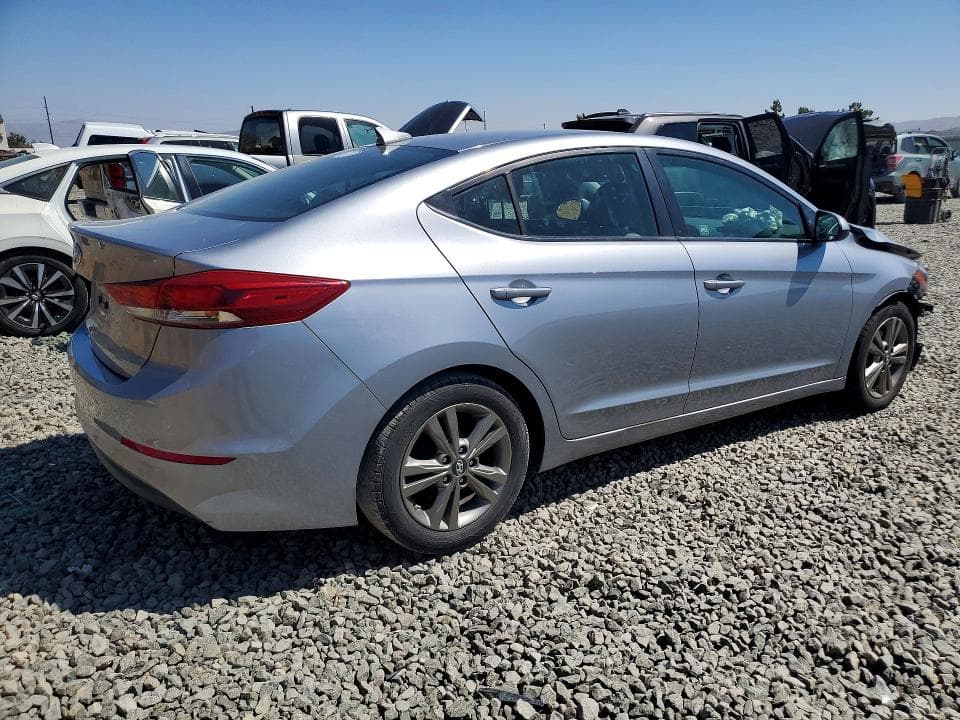 2017 HYUNDAI ELANTRA SE 3