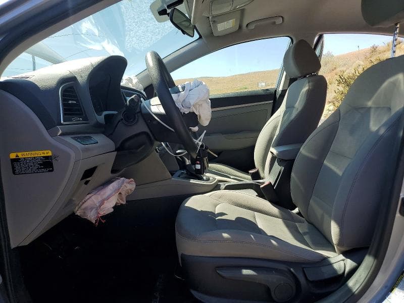 2017 HYUNDAI ELANTRA SE 7
