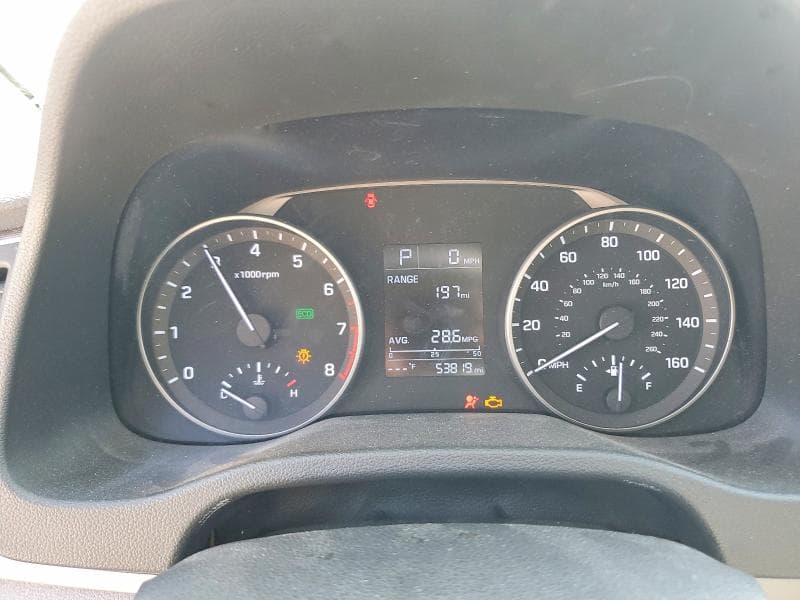 2017 HYUNDAI ELANTRA SE 9