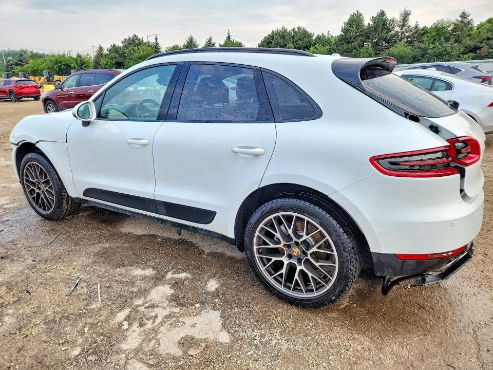 2018 PORSCHE MACAN S 2