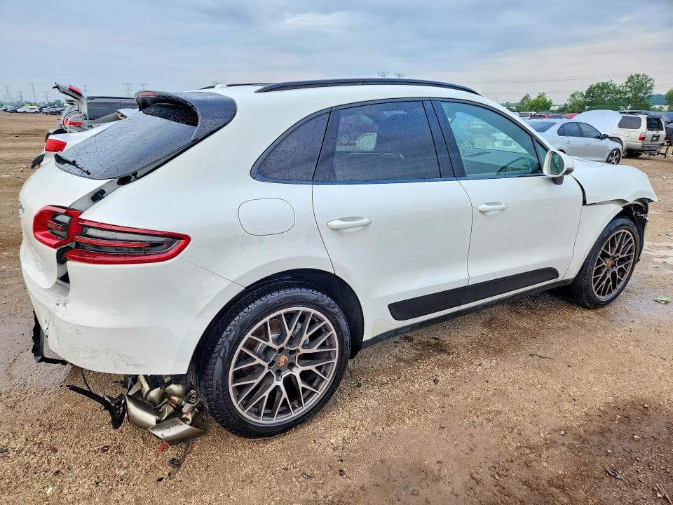 2018 PORSCHE MACAN S 3