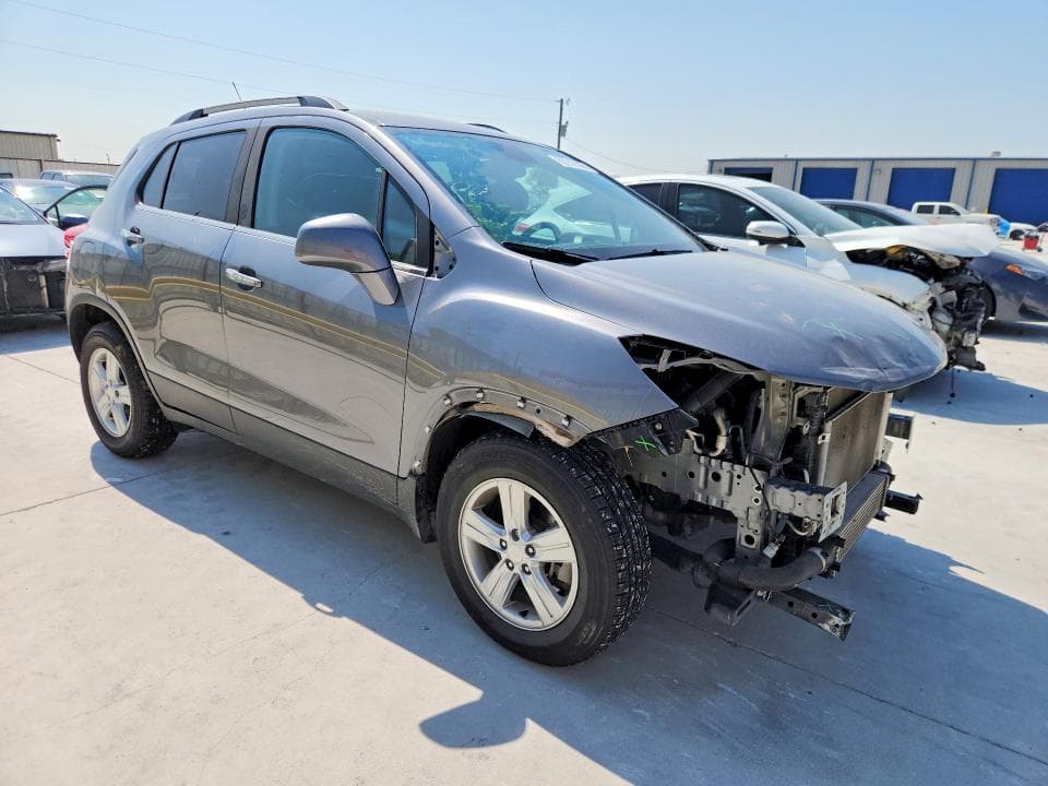 2020 CHEVROLET TRAX 1LT 4