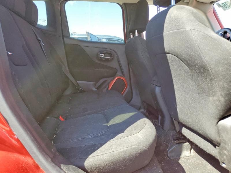 2018 JEEP RENEGADE SPORT 11