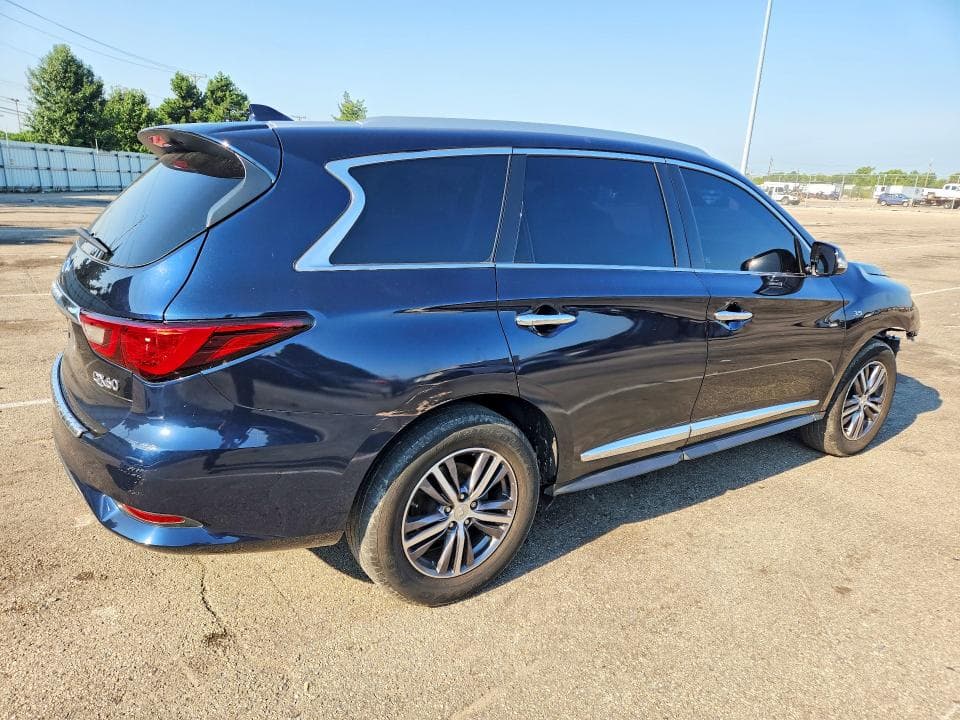 2019 INFINITI QX60 LUXE 3