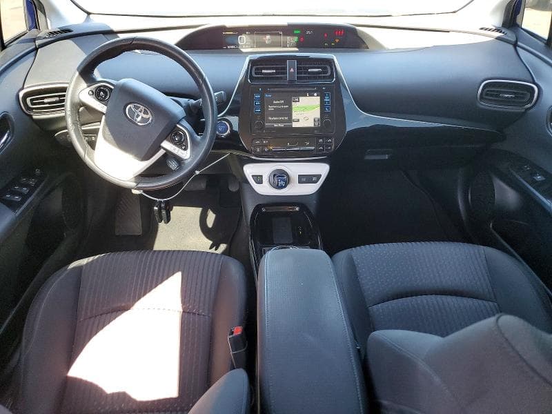 2018 TOYOTA PRIUS THREE 8